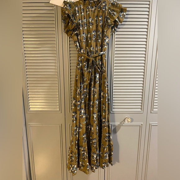 Victoria Dunn Dresses & Skirts - Victoria Dunn Olive and Blue Floral Dress
